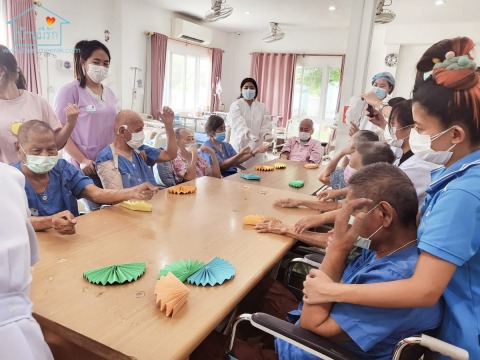 กิจกรรมพับกระดาษ